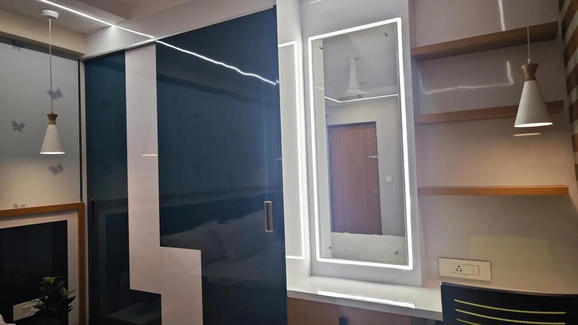 טריואנדרום Evara - Premium Fully Ac - 3Bhk Luxury Apartment With Style