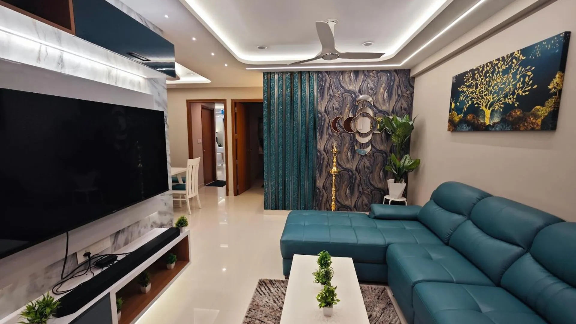 טריואנדרום Evara - Premium Fully Ac - 3Bhk Luxury Apartment With Style